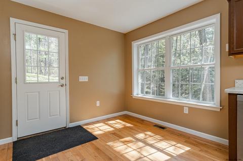 396 Waters Rd, Schenectady, NY 12302 photo 14