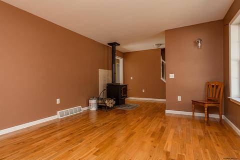 396 Waters Rd, Schenectady, NY 12302 photo 8