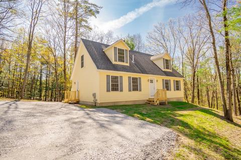396 Waters Rd, Schenectady, NY 12302 photo 3