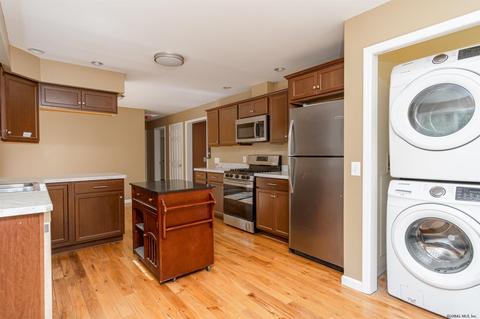 396 Waters Rd, Schenectady, NY 12302 photo 12