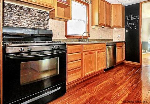 27 Edmel Rd, Schenectady, NY 12302 photo 6