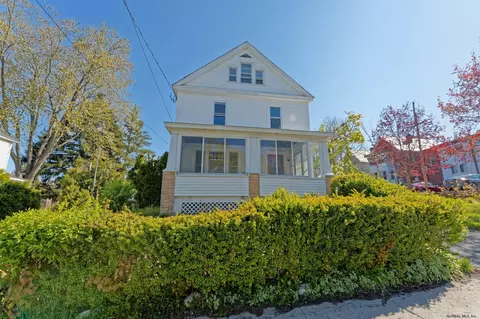 2 Sheldon St, Schenectady, NY 12308 photo 1