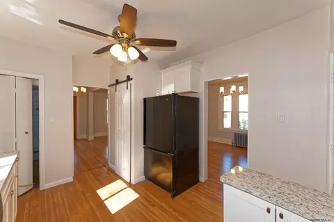 2 Sheldon St, Schenectady, NY 12308 photo 5