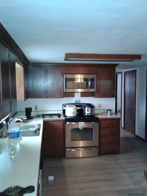 9 Morgans Ln, Comstock, NY 12821 photo 4