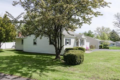 15 Riverview Dr, Schenectady, NY 12309 photo 5