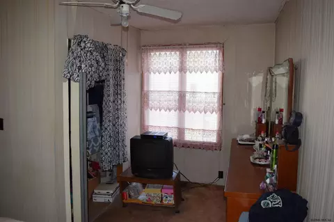 104 3rd St, Saratoga Springs, NY 12866 photo 6