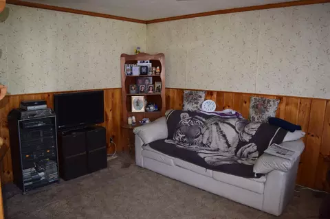 104 3rd St, Saratoga Springs, NY 12866 photo 7