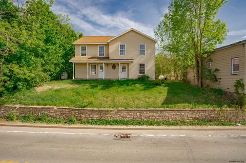 115 Maple St, Corinth, NY 12822 photo 1