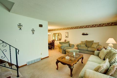 123 Sylvia La, Schenectady, NY 12306 photo 7