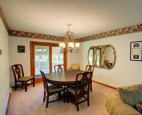 123 Sylvia La, Schenectady, NY 12306 photo 10