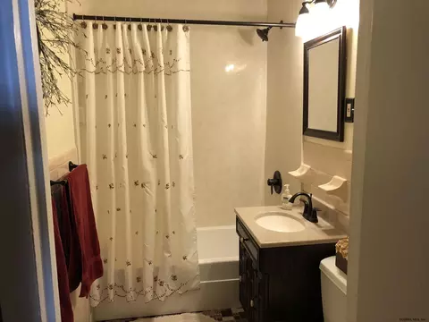 1111 Cushing Ln, Schenectady, NY 12303 photo 17
