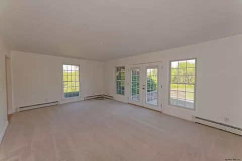 155 Deepkill Rd, Troy, NY 12182 photo 9
