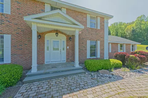 155 Deepkill Rd, Troy, NY 12182 photo 4