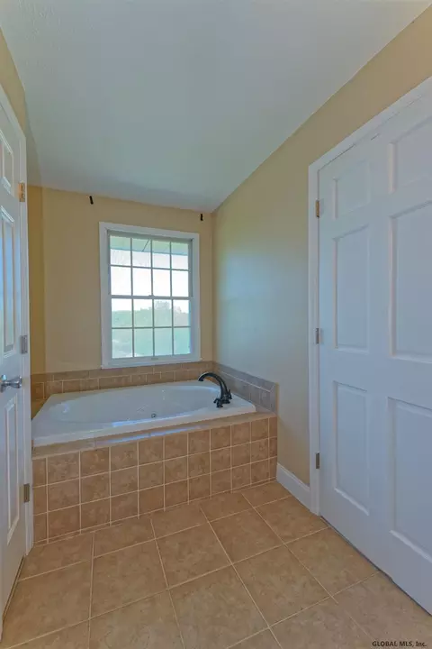 155 Deepkill Rd, Troy, NY 12182 photo 33
