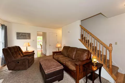 1 Cooks Ct, Waterford, NY 12188 photo 7
