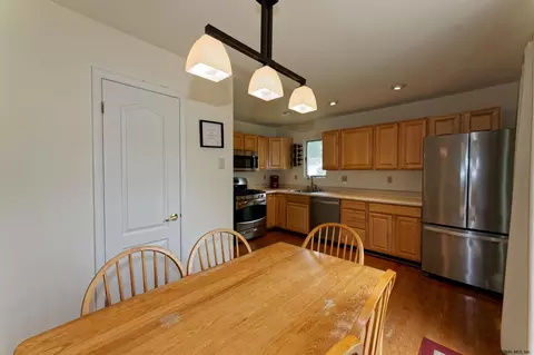 1 Cooks Ct, Waterford, NY 12188 photo 15