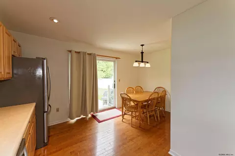 1 Cooks Ct, Waterford, NY 12188 photo 11