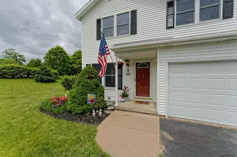 1 Cooks Ct, Waterford, NY 12188 photo 5
