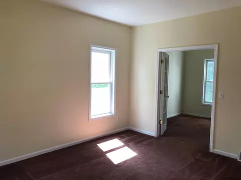 25 Timber Ln, Glenmont, NY 12077 photo 8