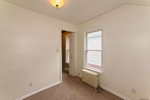 1046 Keyes Ave, Schenectady, NY 12309 photo 21