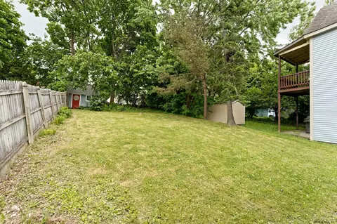 1046 Keyes Ave, Schenectady, NY 12309 photo 33