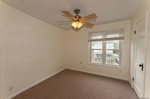 1046 Keyes Ave, Schenectady, NY 12309 photo 14