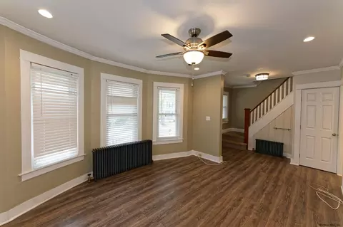 1046 Keyes Ave, Schenectady, NY 12309 photo 9