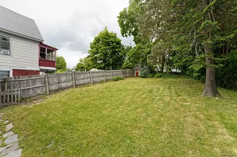 1046 Keyes Ave, Schenectady, NY 12309 photo 29