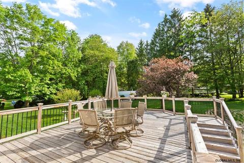 31 Fellows Rd, Halfmoon, NY 12065 photo 4