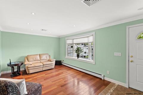 31 Fellows Rd, Halfmoon, NY 12065 photo 11