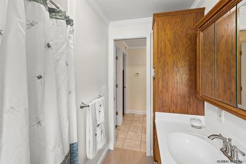 31 Fellows Rd, Halfmoon, NY 12065 photo 25