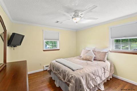 31 Fellows Rd, Halfmoon, NY 12065 photo 17