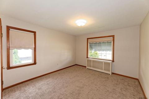 325 Eleventh St, Schenectady, NY 12306 photo 13