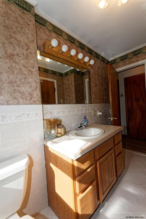 325 Eleventh St, Schenectady, NY 12306 photo 17