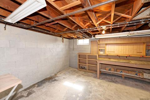 325 Eleventh St, Schenectady, NY 12306 photo 20