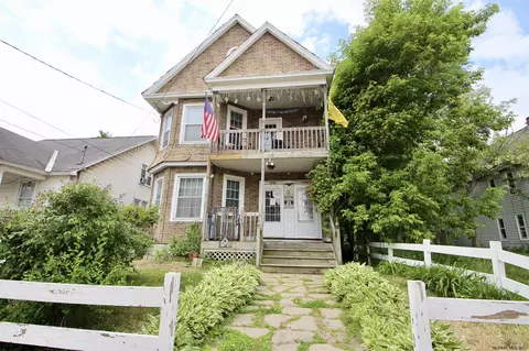 1354 Albany St, Schenectady, NY 12304 photo 2