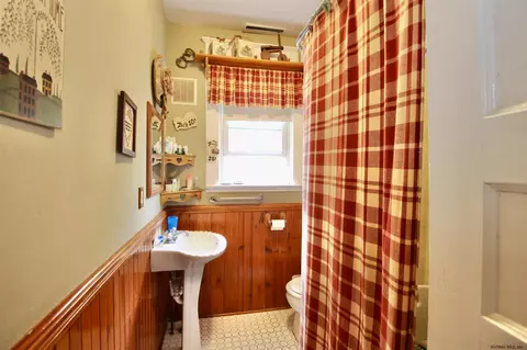 1354 Albany St, Schenectady, NY 12304 photo 29