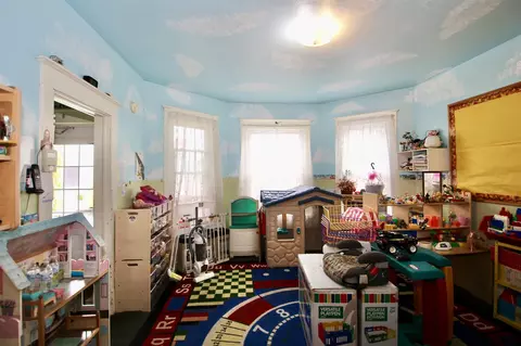 1354 Albany St, Schenectady, NY 12304 photo 9