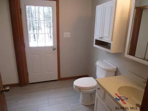 413 Deer Path, Schenectady, NY 12306 photo 6