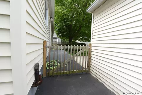 2 Brookview Ave, Delmar, NY 12054 photo 21
