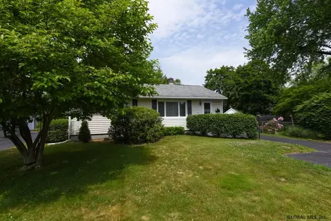 2 Brookview Ave, Delmar, NY 12054 photo 2