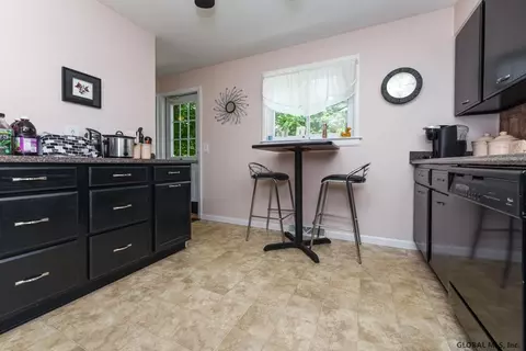 2 Brookview Ave, Delmar, NY 12054 photo 9
