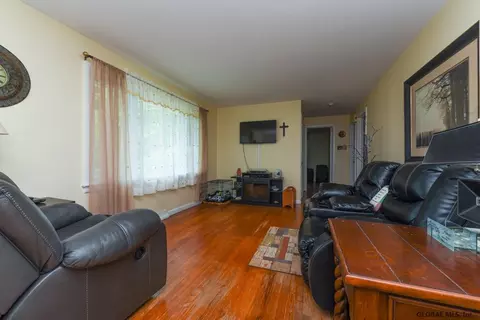 2 Brookview Ave, Delmar, NY 12054 photo 4