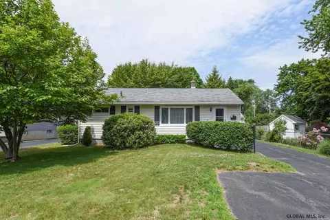 2 Brookview Ave, Delmar, NY 12054 photo 1