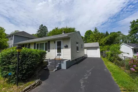 2 Brookview Ave, Delmar, NY 12054 photo 3