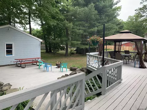 39 Kinderhook Ave, Niverville, NY 12130 photo 6