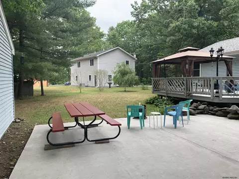 39 Kinderhook Ave, Niverville, NY 12130 photo 8