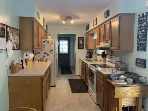 39 Kinderhook Ave, Niverville, NY 12130 photo 10