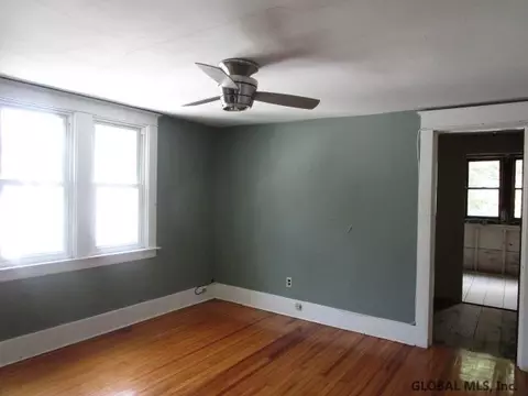 1067 Dean St, Schenectady, NY 12309 photo 26