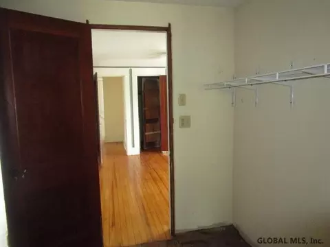 1067 Dean St, Schenectady, NY 12309 photo 27